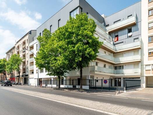 Appartement à louer 994 € 2 pièces 1 chambre 44 m² 1er étage Monesse-Roger Salendro Chaville 92370