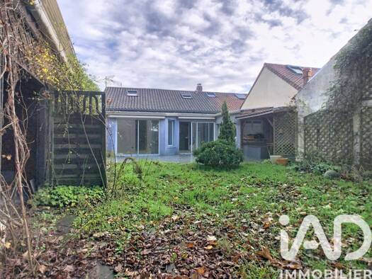 Maison à vendre 255 000 € 5 pièces 3 chambres 120 m² 400 m² de terrain Ragon Rezé 44400