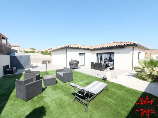 Maison de plain-pied à vendre 265 000 € 4 pièces 3 chambres 102 m² 441 m² de terrain Cruzy 34310