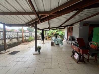 Maison à vendre 215 000 € 5 pièces 4 chambres 106 m² 326 m² de terrain Kourou 97310