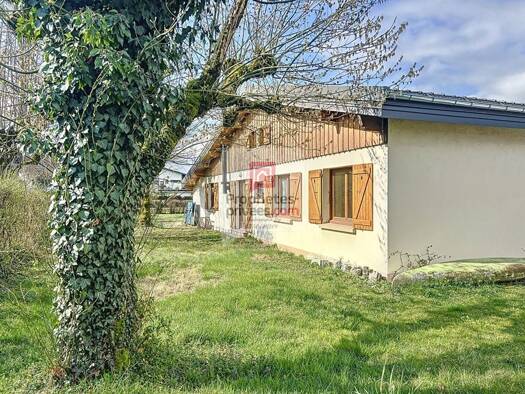 Maison à vendre 320 000 € 8 pièces 6 chambres 227 m² 851 m² de terrain Val des Roses Albertville 73200