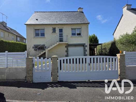 Maison à vendre 221 000 € 4 pièces 3 chambres 85 m² 450 m² de terrain Centre Ville Trégueux 22950