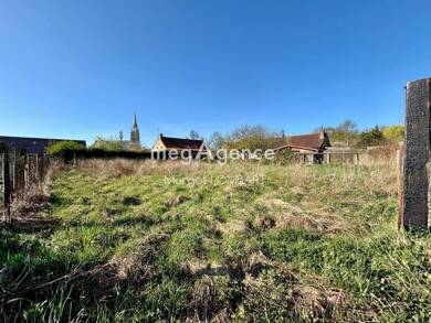 Terrain constructible à vendre 120 000 € 643 m² de terrain Est Estaires 59940