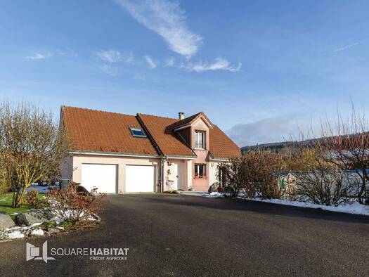 Maison à vendre 338 000 € 6 pièces 4 chambres 120 m² 853 m² de terrain Damprichard 25450