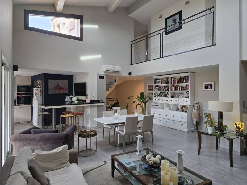 Maison à vendre, 216m², MORIERES LES AVIGNON