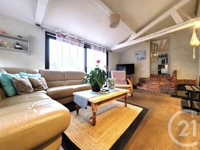 Maison à vendre 250 500 € 6 pièces 3 chambres 175 m² 1 368 m² de terrain Glatigny 60650