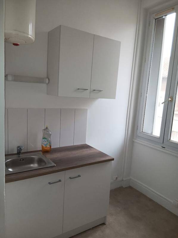 Maison à louer, 20m², VENISSIEUX