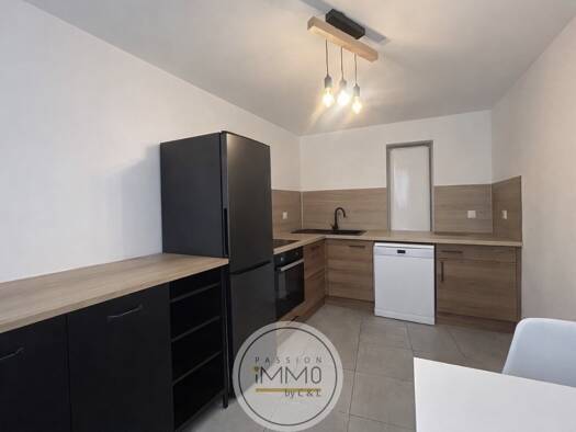 Maison à vendre 174 000 € 4 pièces 3 chambres 77,1 m² Peyruis 04310