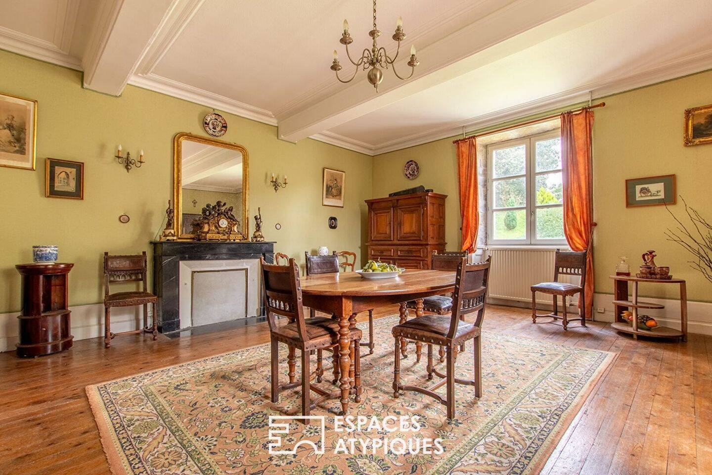 Maison à vendre, 482m², TALMONT SAINT HILAIRE