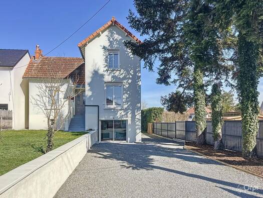Maison à vendre 299 000 € 5 pièces 4 chambres 139,2 m² 1 960 m² de terrain Exterieur Bas Bellerive-sur-Allier 03700
