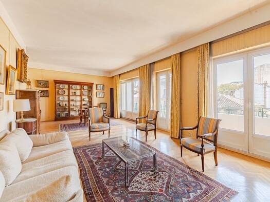 Appartement à vendre 416 000 € 3 pièces 2 chambres 105 m² Étage 3/5 Périer Marseille 8ème arrondissement 13008