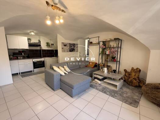 Appartement à vendre 182 000 € 3 pièces 2 chambres 58 m² RDC/1 Saint-Geniès-des-Mourgues 34160