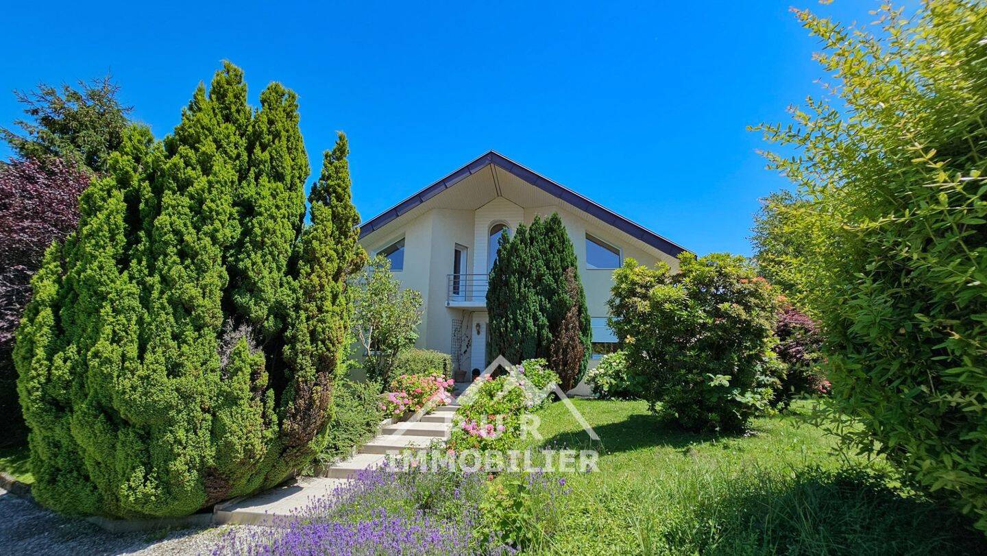 Maison à vendre, 206m², PERS JUSSY