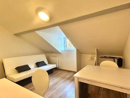 Appartement à louer 320 € 1 pièce 14,4 m² 2ème étage Puyrousseau-Les Vergnes-Le Toulon Périgueux 24000