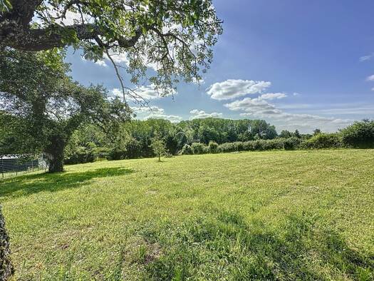 Terrain constructible à vendre 29 000 € 1 586 m² de terrain Châtillon-Coligny 45230