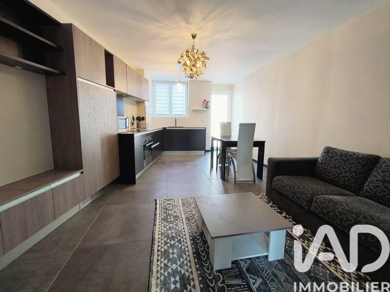 Maison à louer, 40m², LA TOUR DE SALVAGNY