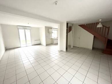 Maison à vendre 270 000 € 4 pièces 3 chambres 90 m² 305 m² de terrain Saint-Léger-des-Bois 49170