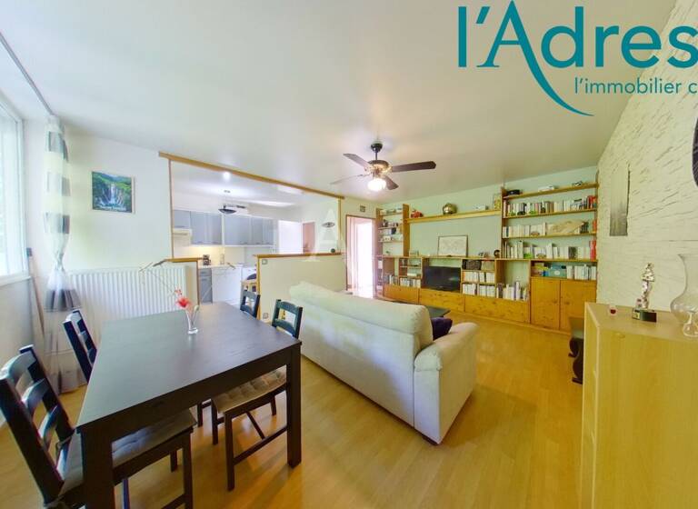 Appartement à vendre 259 000 € 4 pièces 3<br/>chambres 86 m²<br/>superficie 2/3<br/>étage Ville Nouvelle-Centre Est Noisiel 77186