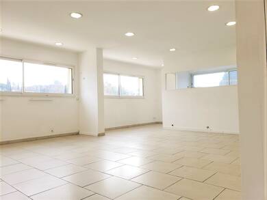 Local commercial à louer 1 190 € 52 m² de surface de vente Quartiers Est les Salettes-Les Campons La Colle sur Loup 06480
