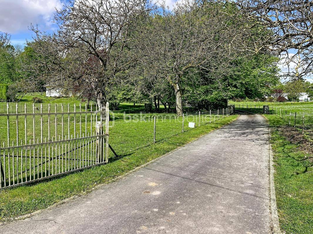 Maison à vendre, 178m², PUISIEUX ET CLANLIEU