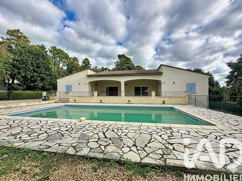 Maison à louer, 186m², MONTAUROUX