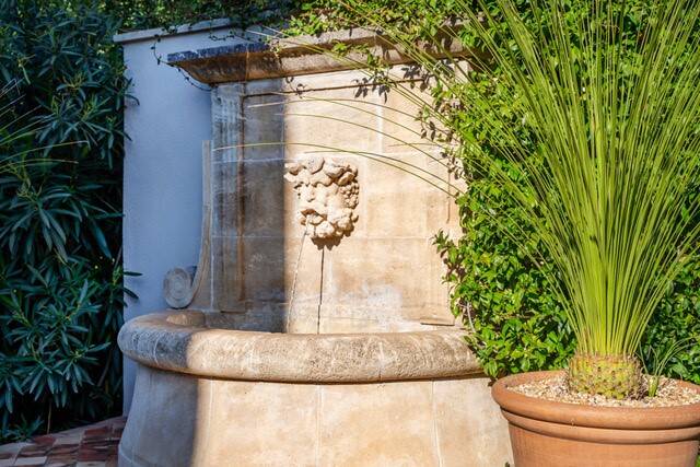 Maison à vendre, 400m², GRIMAUD