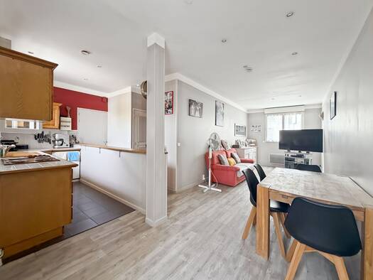 Appartement à vendre 210 000 € 2 pièces 1 chambre 48,18 m² RDC/2 Palaiseau 91120