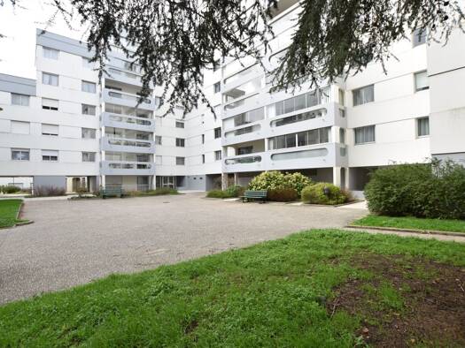 Appartement à vendre 152 250 € 4 pièces 2 chambres 88 m² 3ème étage Cholet 49300