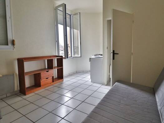 Appartement à vendre 35 000 € 1 pièce 16,5 m² RDC/2 Troyes 10000