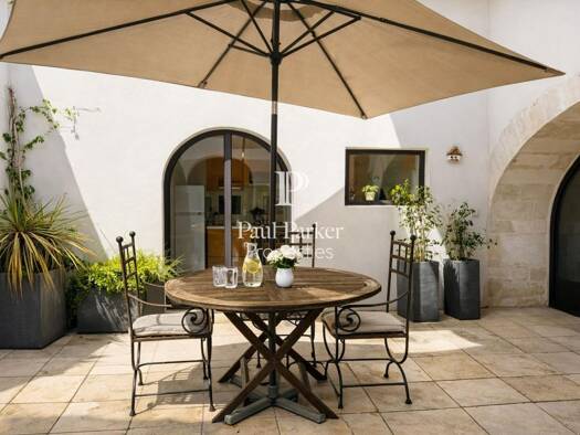 Appartement à vendre 790 000 € 4 pièces 3 chambres 140 m² RDC/2 Centre Ville Saint-Rémy-de-Provence 13210