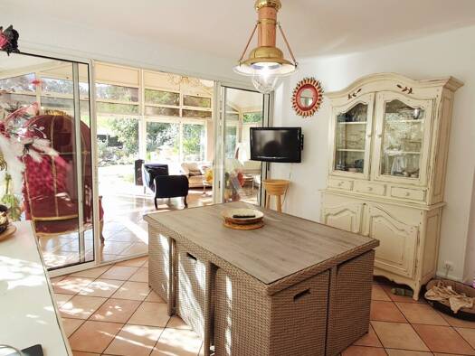 Maison à vendre 455 000 € 6 pièces 3 chambres 190 m² 16 347 m² de terrain Châteauneuf-sur-Loire 45110