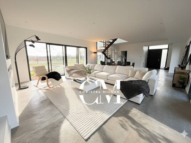 Maison à louer, 215m², CAMBLANES ET MEYNAC