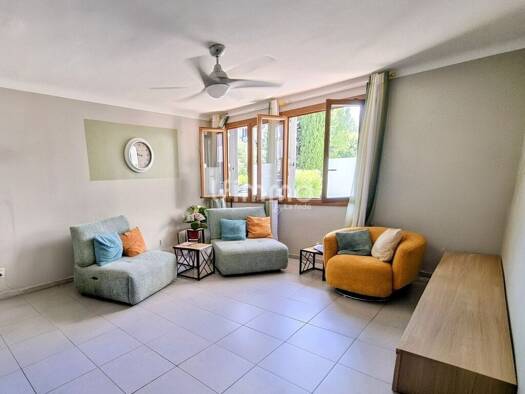Appartement à vendre 175 000 € 3 pièces 2 chambres 54 m² RDC Saint Barnabé Marseille 13012