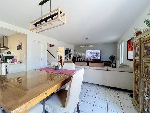 Maison à vendre 225 750 € 6 pièces 5 chambres 124 m² 543 m² de terrain Niort 79000