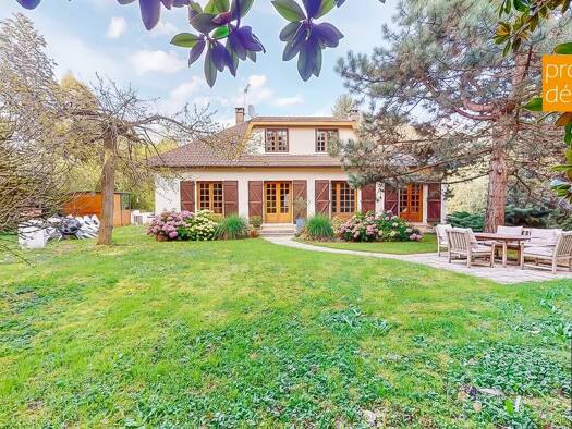 Maison à vendre 520 000 € 7 pièces 5 chambres 170 m² 3 000 m² de terrain Basses-Barolles Saint-Genis-Laval 69230