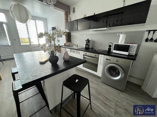 Maison à vendre 77 600 € 4 pièces 2 chambres 95 m² Saignes 15240