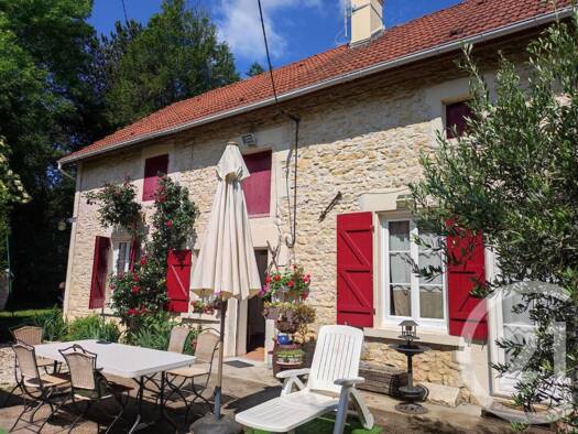 Maison à vendre 105 000 € 5 pièces 3 chambres 96,8 m² 452 m² de terrain Ciez 58220