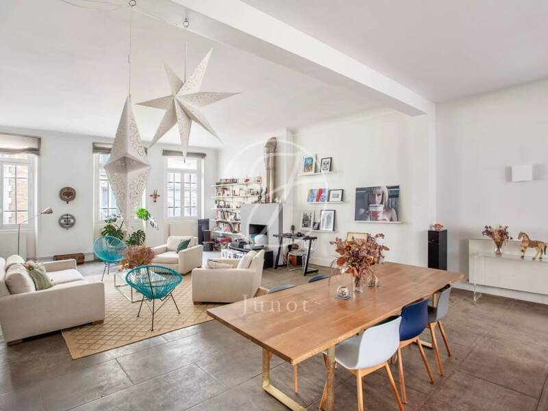 Maison à louer, 206m², PARIS 18E