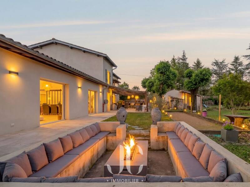 Maison à vendre, 383m², MARCILLY D'AZERGUES