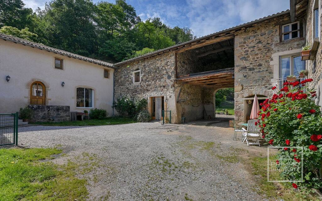 Maison à vendre, 241m², QUINCIE EN BEAUJOLAIS