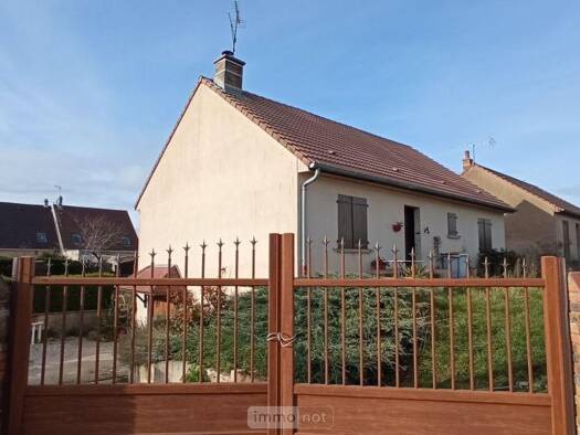 Maison à vendre 180 800 € 5 pièces 3 chambres 98 m² 605 m² de terrain Langres 52200