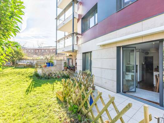 Appartement à vendre - Première occupation 587 000 € 3 pièces 2 chambres 66 m² RDC/6 Jules Guesde Montesy Issy-les-Moulineaux 92130
