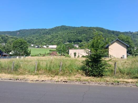 Terrain constructible viabilisé à vendre 28 231 € 763 m² de terrain Polminhac 15800