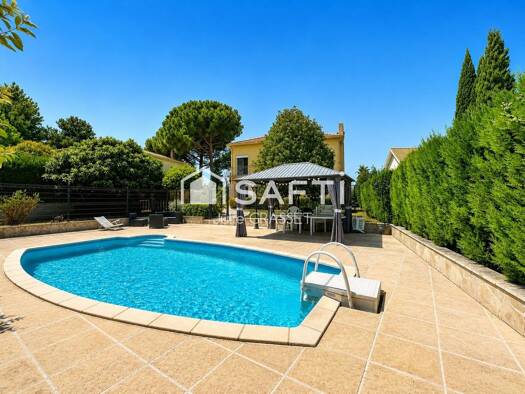 Maison à vendre 469 000 € 7 pièces 5 chambres 255 m² 965 m² de terrain Croix de Poumeyrac Béziers 34500