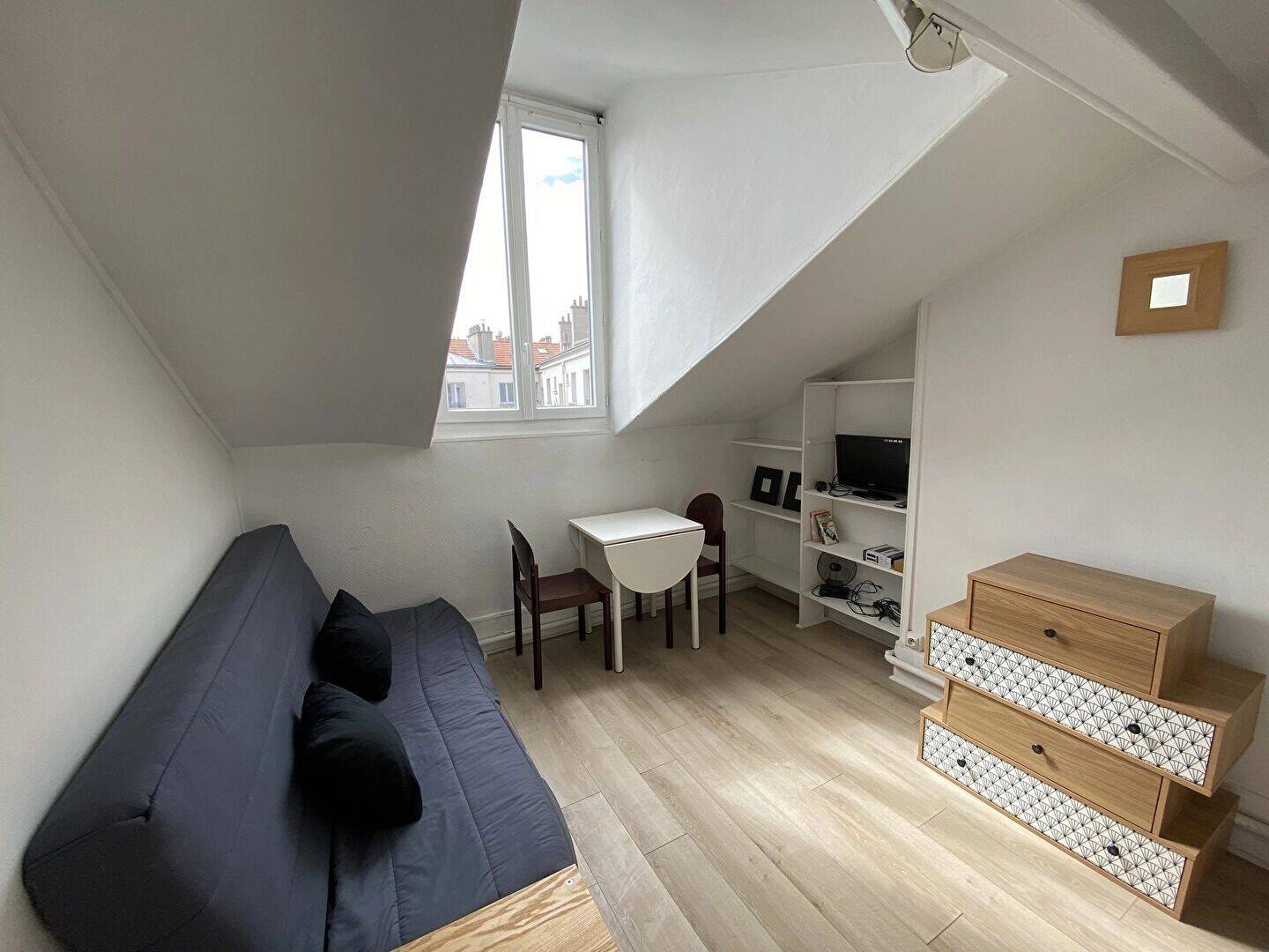 Maison à louer, 9m², COURBEVOIE