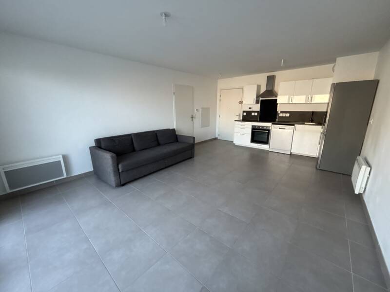 Maison à louer, 74m², MARSEILLE 12E