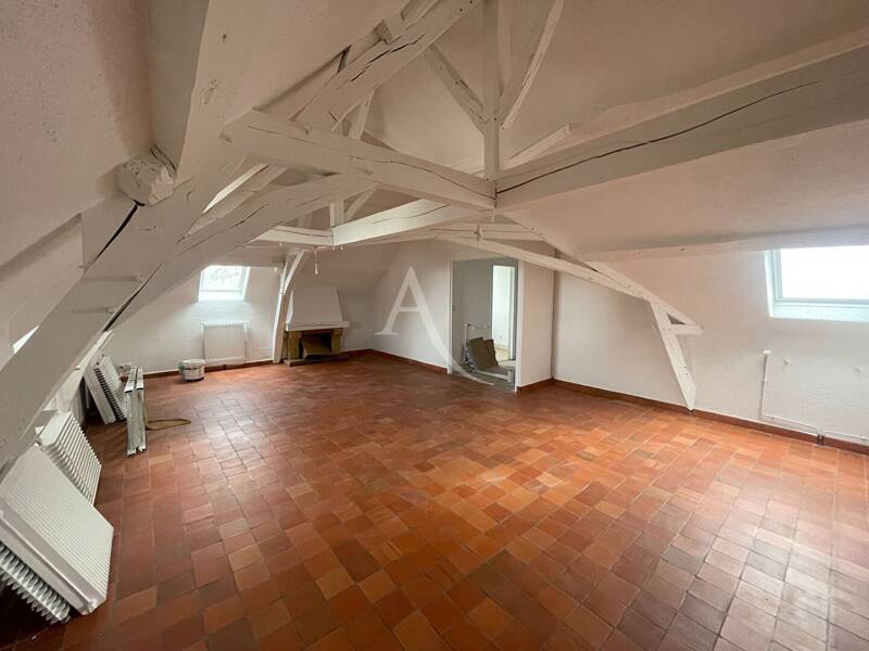 Maison à louer, 72m², FENEU