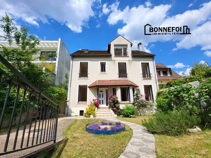 Maison à louer, 174m², CHAMPIGNY SUR MARNE
