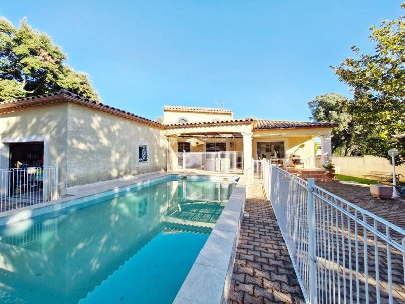 Maison à vendre, 169m², RESTINCLIERES
