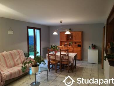 Maison à louer 550 € 5 pièces 1 chambre 110 m² Saint-Germain-la-Blanche-Herbe 14280